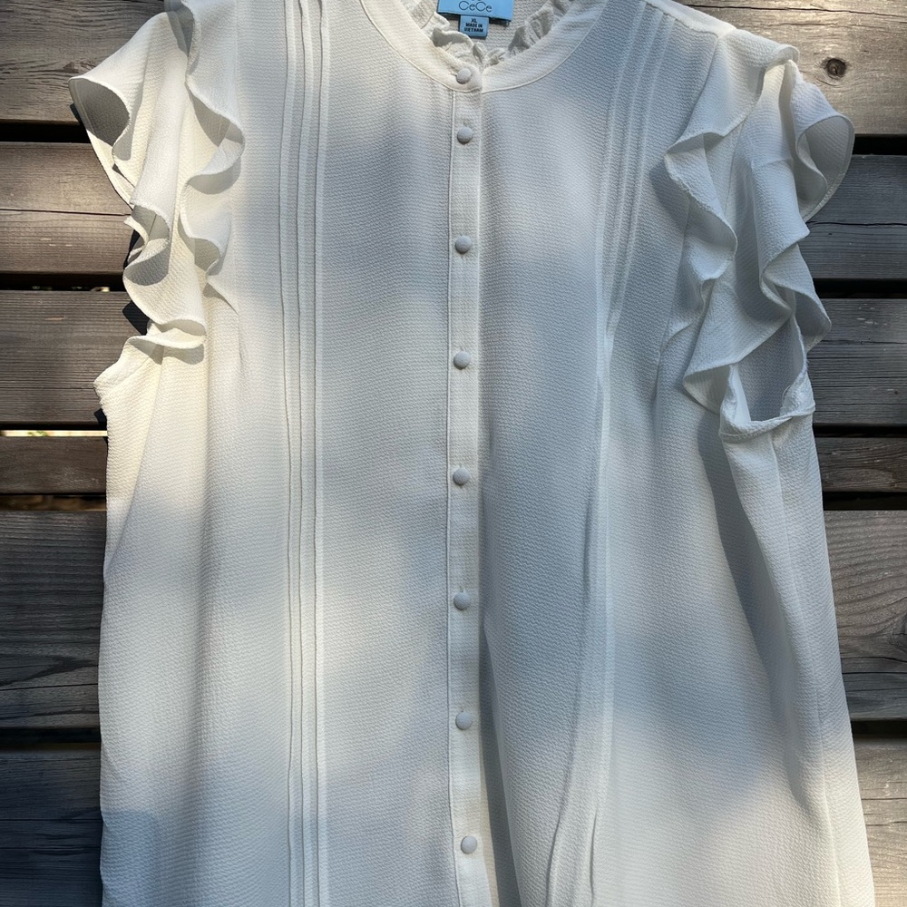 Cece Never Worn Elegant White Ruffle Sleeve Blouse